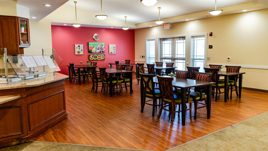voyage-senior-living-dining-area