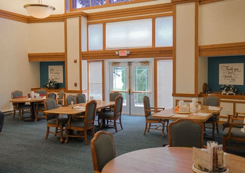 voyage senior living murphysboro west common area